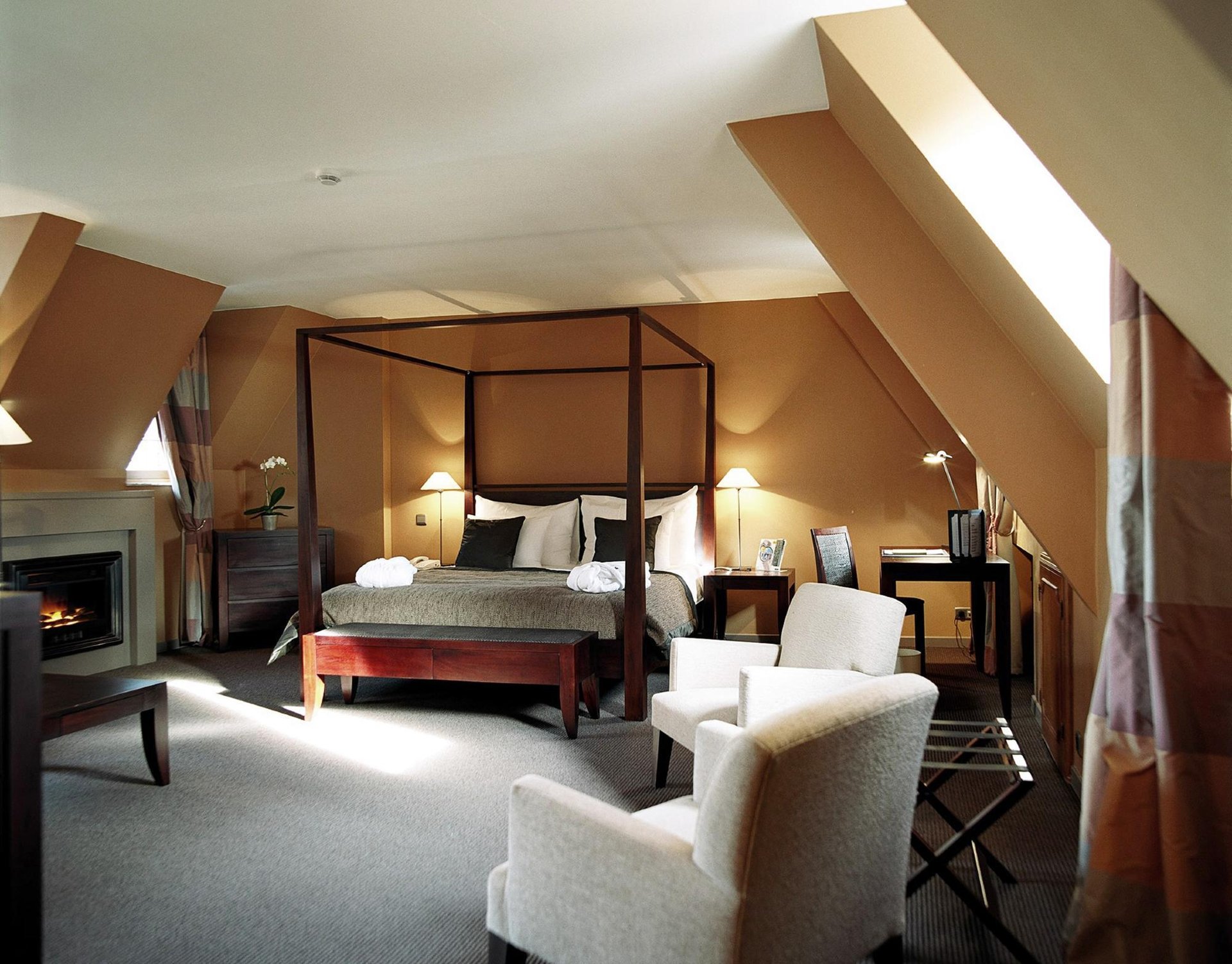 Chambre Exceptional, chambre confort, hôtel historique, chambre avec salon, chambre avec bureau, chambre contemporaine